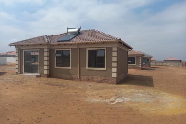 NEW DEVELOPMENTS for sale in WINDMILL PARK, BOKSBURG.

Full Tittle Stands.

Prices From R700000 upwards.

Garage not ...