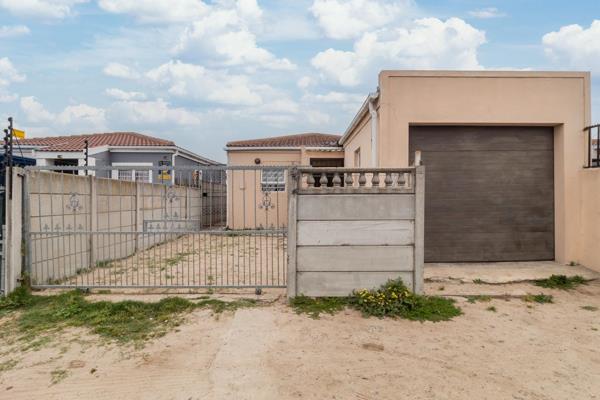 Located in Hamilton Estate, this modern home combines style and convenience, situated near Kalkfontein Primary School and close to ...