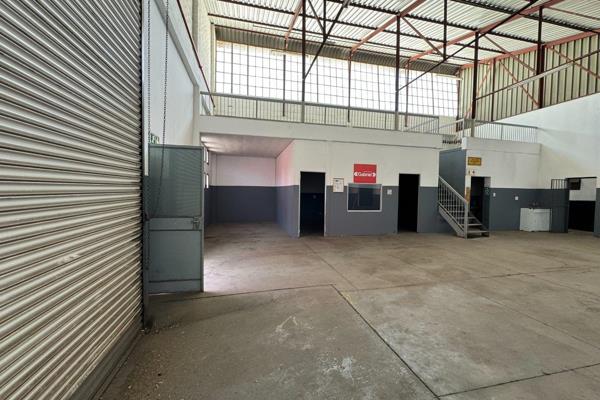 Available: 224 sqm warehouse in Steeledale. Features include:

- Ample Storage: Great ...