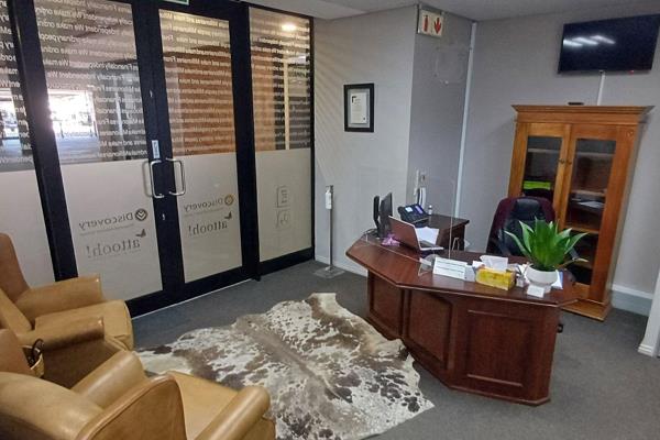 Located just off the R40 main arterial road, and in a well-established shopping Centre. This office unit features a secure access ...