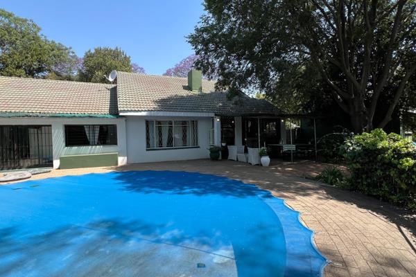 SHEPHERD AVE, BRYANSTON

Main home plus three, 1-bedroom tenanted cottages. 
Discover ...