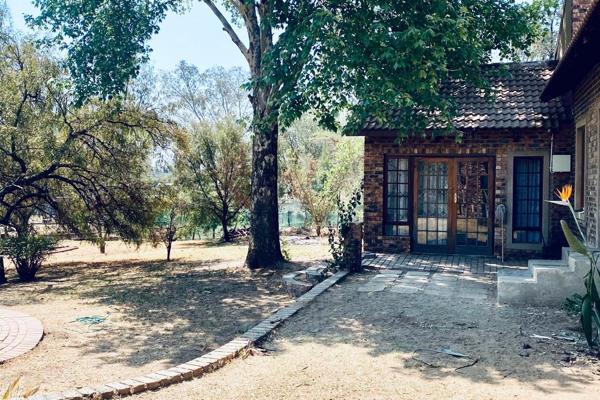 Bachelor Cottage for Rent in Peaceful President Park 

Looking for a tranquil place to call home? Our cozy bachelor cottage in ...