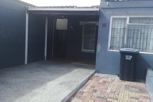 Going on Auction: Wednesday 30 October 2024
Reserve Price: R700 000.00 (All offers will be reviewed)
Expected opening bid: R650 ...