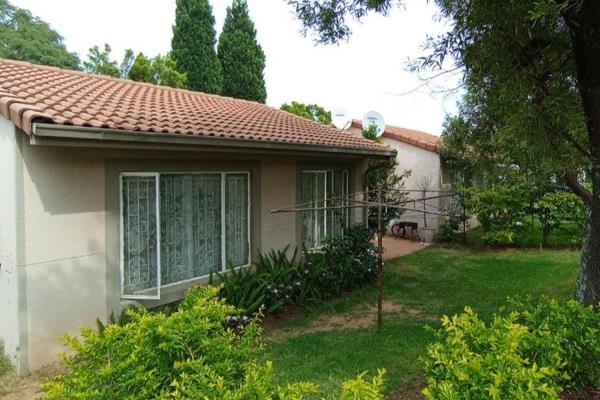 This property got a lovely garden. It got space for a bench and a water feature to sit outside and relax. The open living areas with ...