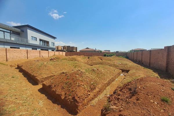 A sizeable stand located in a very quiet street is available to build your dream home.

The stand is situated in a convenient ...