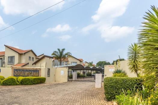 2 Bedroom Townhouse for sale in Northgate