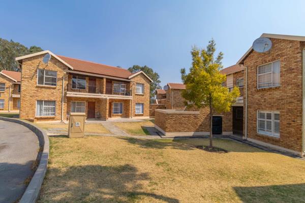 Honeypark - Roodepoort
Discover the perfect blend of comfort and convenience in this spacious upper-level unit. Designed with an ...