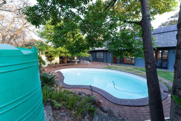 BEST OFFERS FROM R 3 979 000/ EXPECTING SELLING PRICE R 4 999 000
This splendid triple-story family home with big sparkling pool in ...