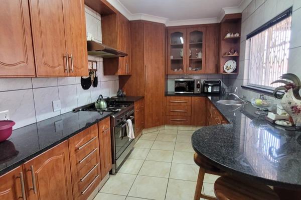 3 bedrooms with built in cupboards 2 bedrooms tiled and one has carpert 

2 bathrooms one bathroom has a shower, basin and toilet the ...