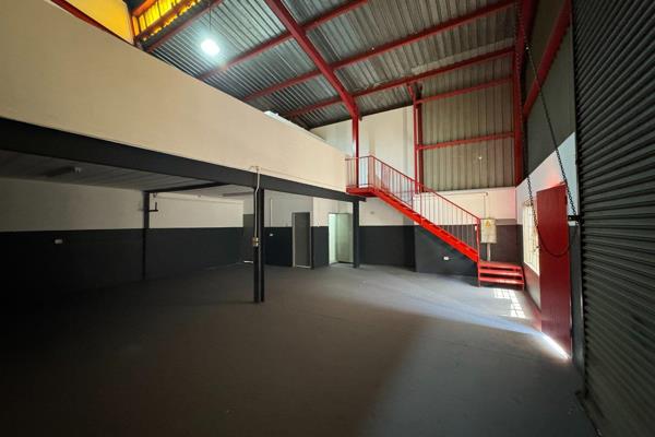 A 190 sqm warehouse in Jet Park. Key features include:

Efficient Storage Space: Ideal ...