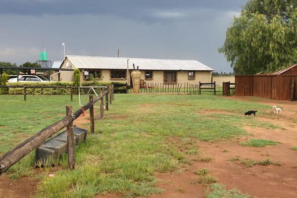 Nestled within the Midvaal Municipality, this expansive 3.69-hectare property seamlessly combines rural charm with modern amenities ...