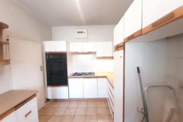 Neat 1.5 bedroom located in the heart of Musgrave is available for Sale. This apartment is 2 - 5 minutes&#39; walk to Musgrave centre ...