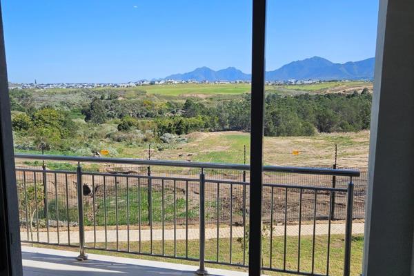 Luxury duplex apartment to rent in George now!!

This front-row duplex apartment has a beautiful view overlooking the Outeniqua ...