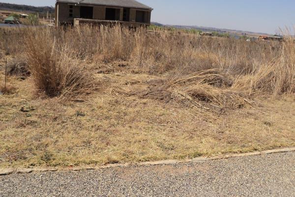 This vacant land is situated in a security complex called Summer Place near the dam in Bronkhorstspruit. It is fully serviced, your is ...