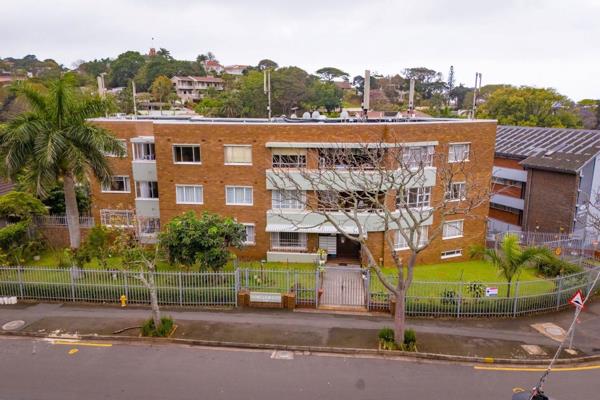 This beautifully renovated two bedroom apartment is perfect for a starting up family with comfortable living space in the heart of ...