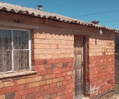 House for sale in Zola