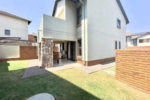 This admirably positioned double-storey townhouse located in the popular suburb of Kyalami Estate is sure to cater to all your ...