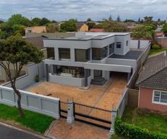 House for sale in Rondebosch East