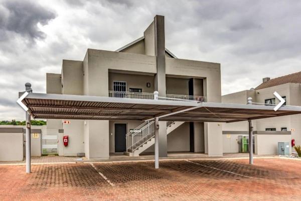 One of the jewels of Lonehill
Tastefully finished and well appointed 2 bedroom 2 ...