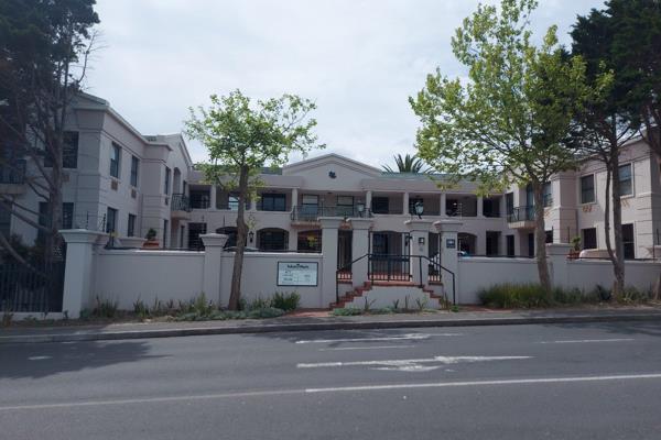 This spacious 257m&#178; ground floor office, located in the heart of Tokai, offers a ...