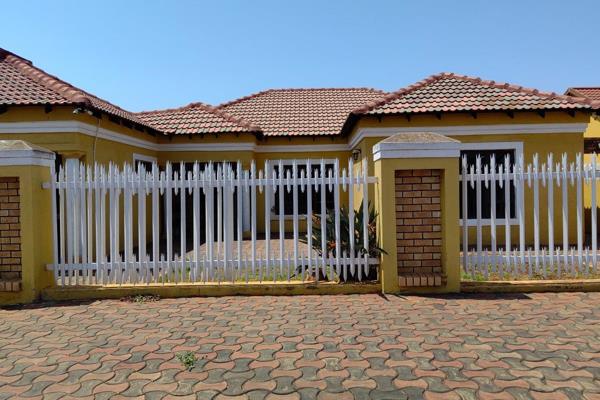 Garankuwa unit 8 3-bedroom house for sale!

R940,000 | Ga Rankuwa Unit 8 | Erf Size: ...