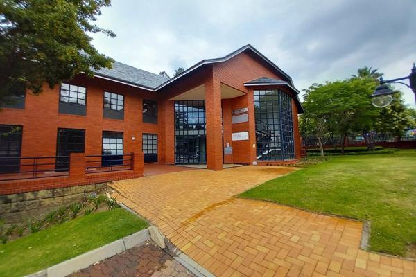 This 246 square meter office space located in the prestigious Peter Place Office Park in ...