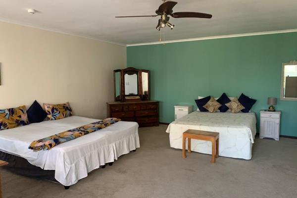 Need a room to rent in prime Somerset West? We can assist!
This is not just an ordinary room, its spacious and offers more than just 4 ...