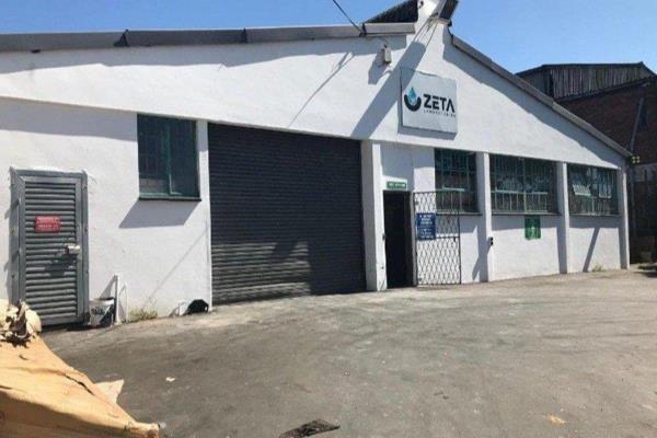 1200sqm warehouse for sale in Central Pinetown.
Standalone unit.
Power - 200 ...