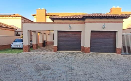 3 Bedroom House for sale in Highlands Estate