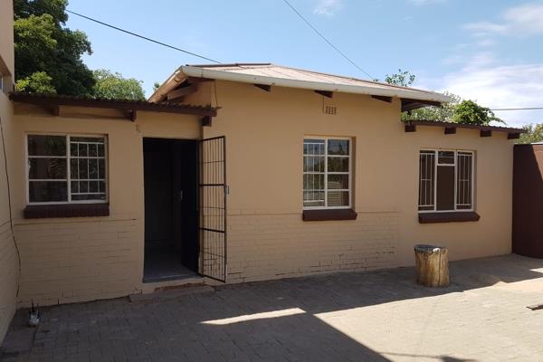 3 Bedrooms, 2 bathroom Home to rent in Wilgehof.

Spacious bedrooms with ample cupboard space.
This home has a spacious kitchen and ...