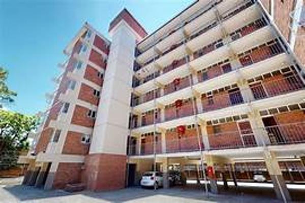 A well-spaced and comfortable 2.5 bedroom and 1 bathroom unit for sale in Flamarion apartments in Sunnyside Pretoria. This unit is ...