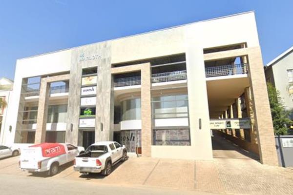 Prime office space Nelspruit 

R 31 080 p/m
Pricing excludes VAT, water, electricity &amp; municipal cost

Size. - 222sqm
Well ...