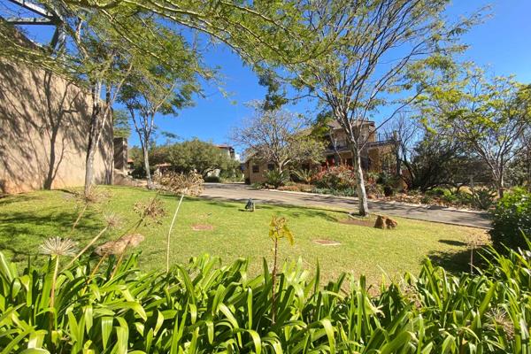 Beautiful family home to rent in Bateleur Estate.

- Estate offers bushveld living in the city
- 24hr guarded security 
- Pond / Dam ...