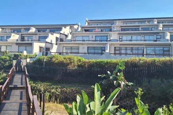 This three-bedroom apartment is situated in a secure and well-run complex, with direct access to the breathtakingly beautiful beach of ...