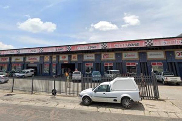 Wholesale/ retail warehouse to let in Nelspruit

R 112 500.00 p/m
Pricing excludes VAT, water, electricity and operational costs

Size ...