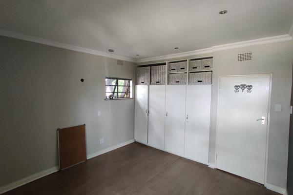 An individual room for young professionals in a duplex house share. A clean, safe and ...