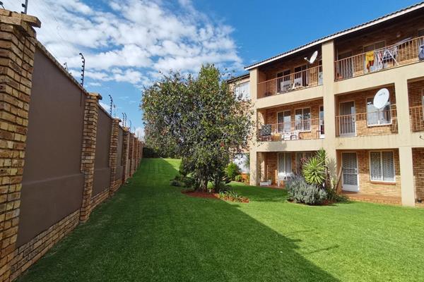 Welcome to your new home in the Montague Gardens complex, Horison. This modern ground ...