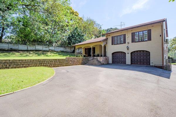 This expansive 264 sqm home in Padfield Park offers incredible value, positioned on a ...