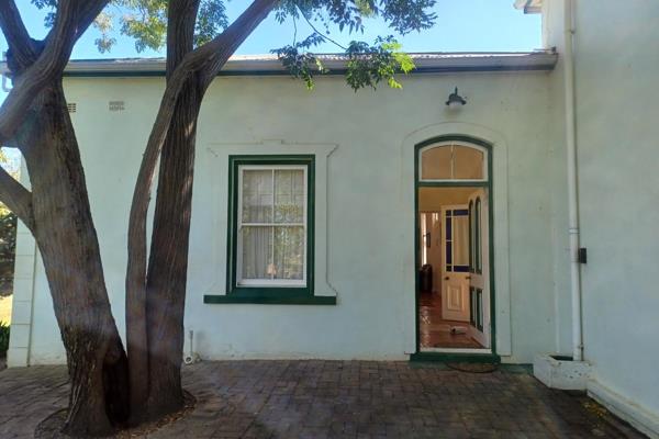 Fully furnished self catering accommodation to rent in Riebeek Kasteel
Set in the grand ...