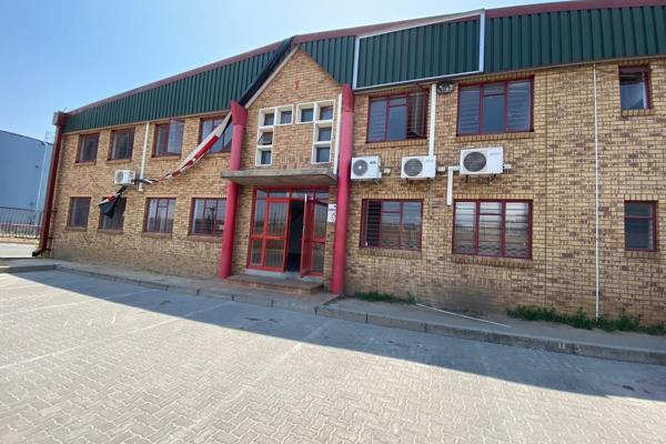 This neat property is located in the heart of Samrand, ideally located between JHB and ...