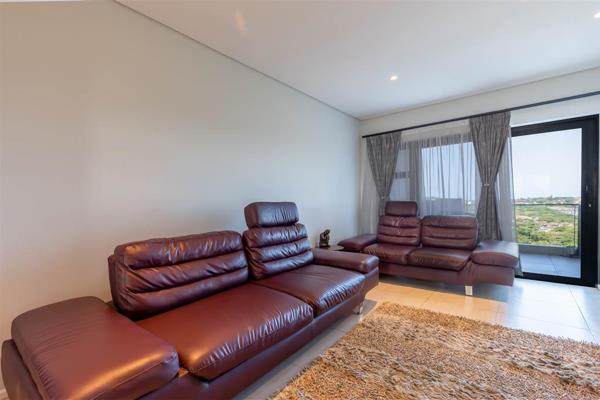 Peace and tranquility awaits you in this modern, pet friendly apartment located in a ...