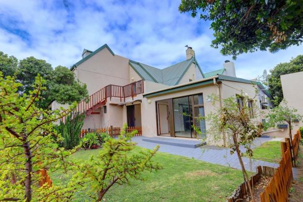 View by Appointment: |Exclusive Mandate|
Discover this lovely property situated in one of the most sought-after beachside ...