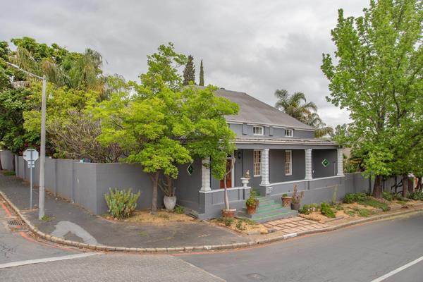 With wooden floors and Oregon pine door frames, this stately old lady will entice you to ...