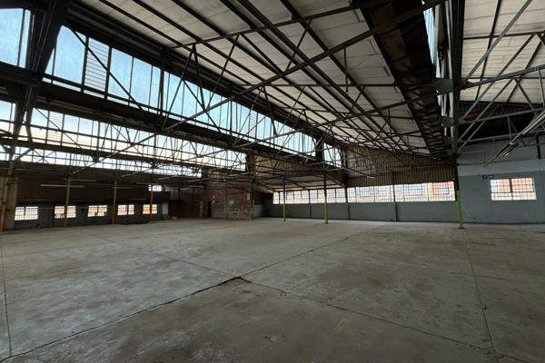 Spacious warehouse in Benrose offers 1,319 sqm of prime storage and distribution space. ...