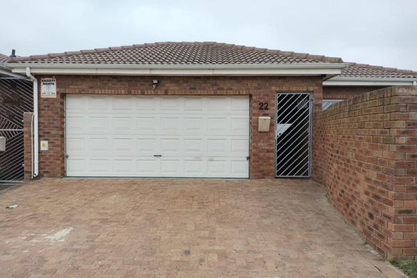 MAINTENANCE FREE
•  Facebrick 
•  Aluminium window frames 
•  Paved Garden

INDOORS:
•  Lounge – leading out to undercover ...