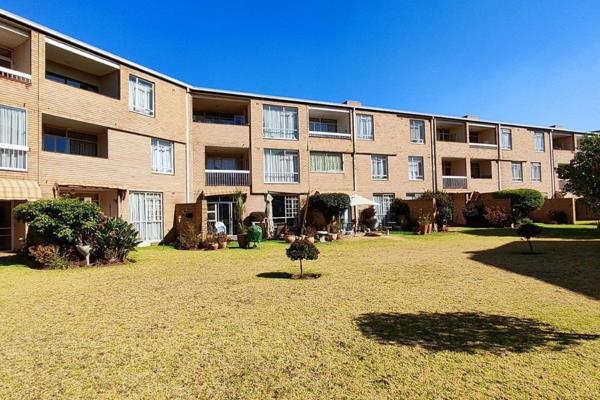 Large and comfortable 1st floor apartment, in grand complex, for sale in upmarket Morehill suburb of Benoni; with view overlooking golf ...