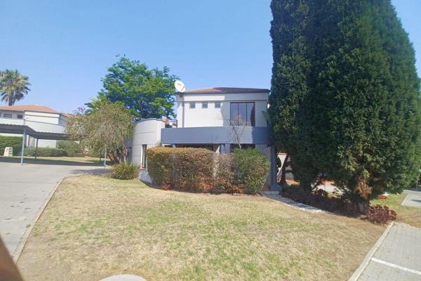 Welcome to your home in Lonehill:

Interior:
- Bedrooms: The two bedrooms are well-sized, featuring built-in closets, natural lighting ...