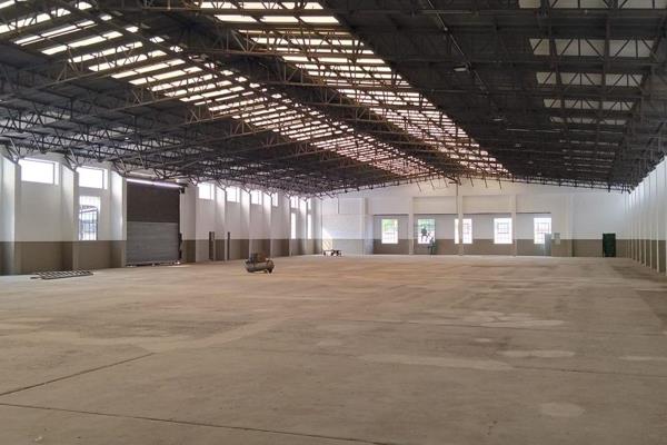 Massive Warehouse/factory available in Benoni South. 

Newly renovated 2117m2 Warehouse/factory  to rent in safe and secure business ...