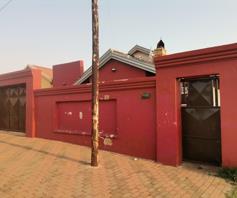 House for sale in Dobsonville Gardens