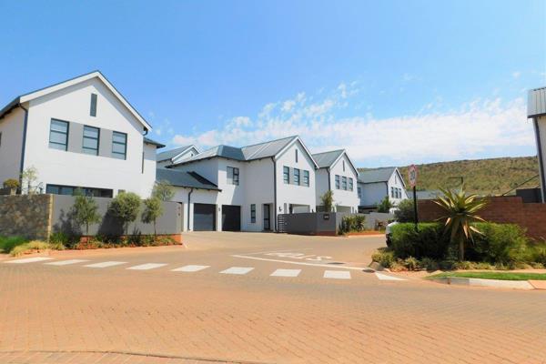 Modern 3 Bedroom Cluster To-let The Villas, Copperhill Estate 

Located in a prime area of Pinehaven. 
3 Spacious and Modern ...